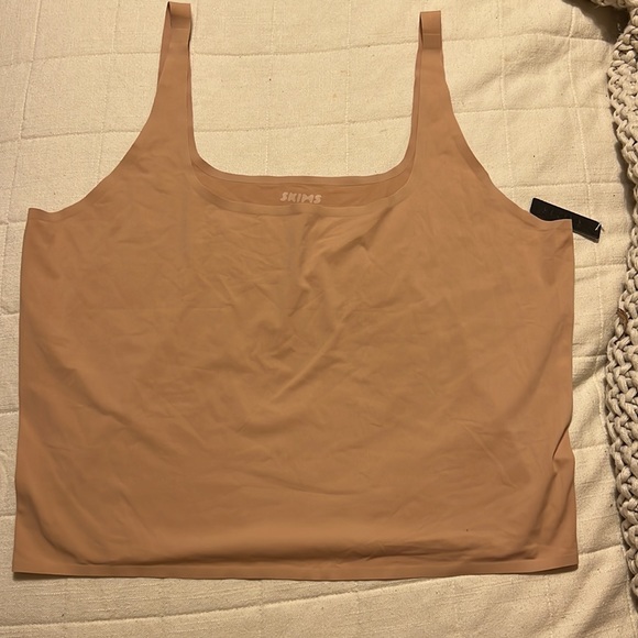 Skims smooth essentials tank size 2X - Picture 3 of 3
